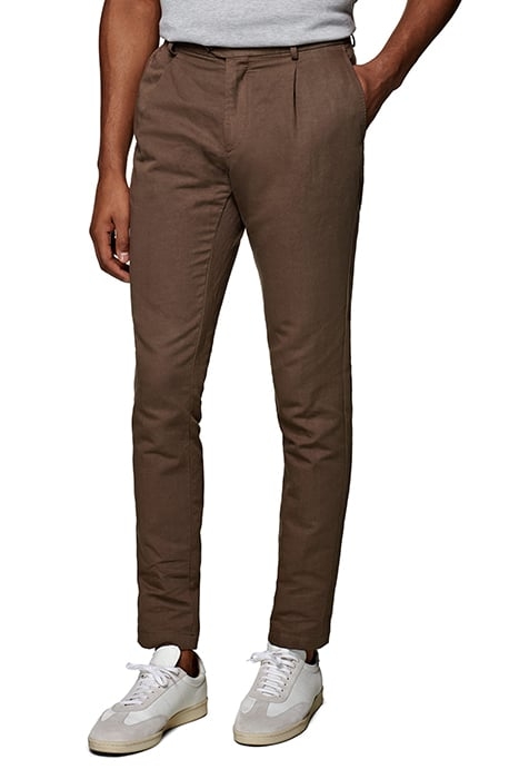 Mid Brown Pleated Campo Chino 1