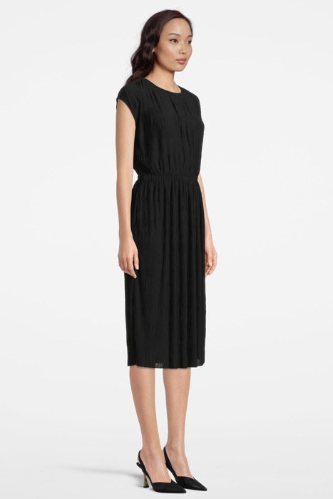 WAVE PLISSÉ DRESS BLACK 3