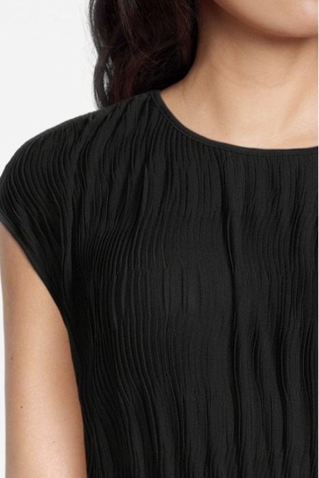 WAVE PLISSÉ DRESS BLACK 5