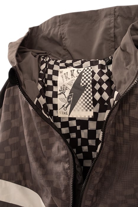 BOYS’ GREY WINDCHEATER WITH CHECKERBOARD LINING 6