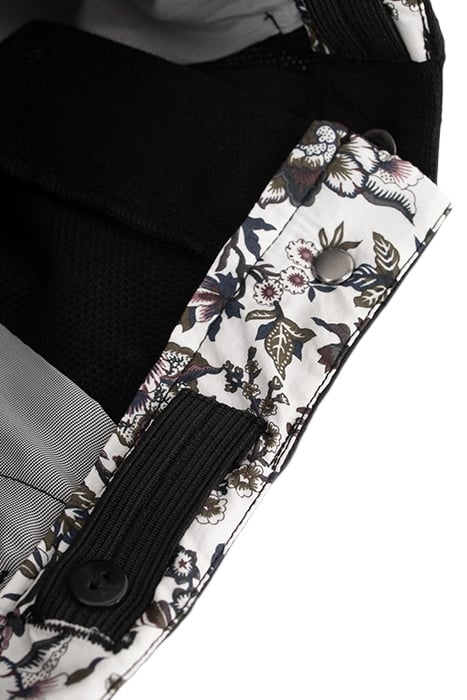 BOYS’ BLACK CHINO BERMUDAS 4