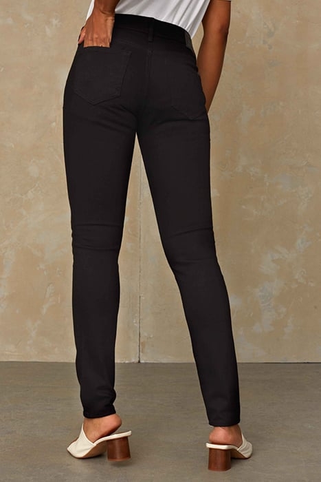 JUNO STAY BLACK RINSE 2