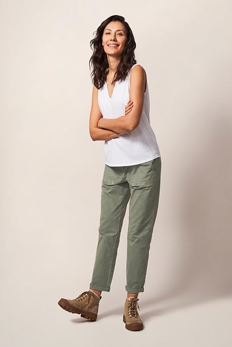 TWISTER CHINO TROUSER MID GREEN 3