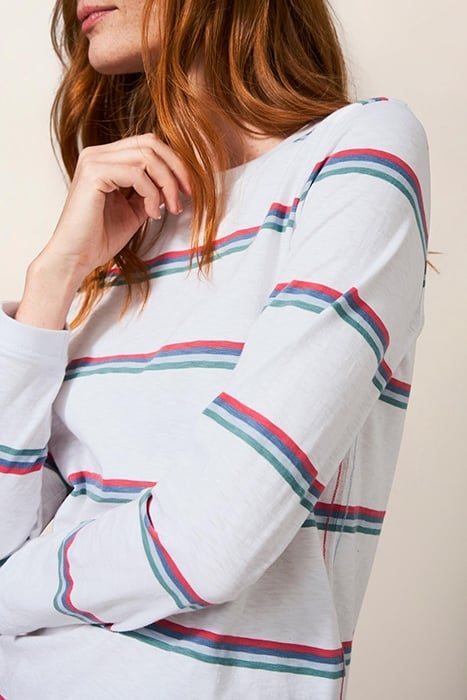 CAIE STRIPE TEE WHITE 4
