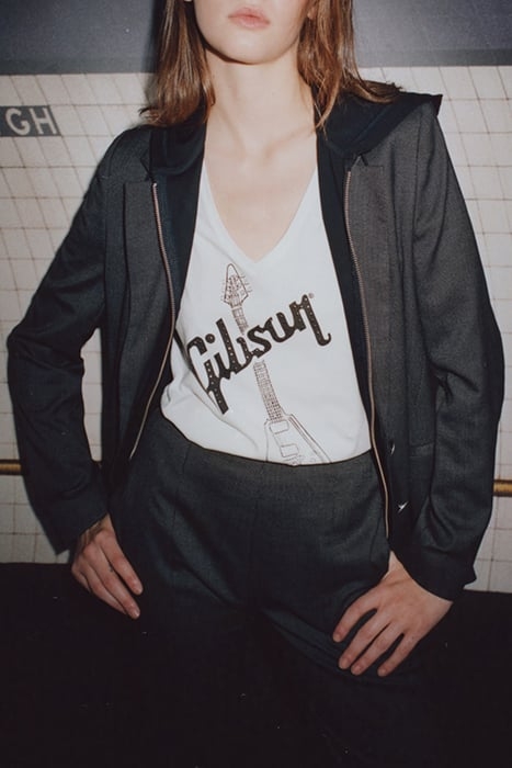 WHITE GIBSON ELECTRIC GUITAR T-SHIRT 5