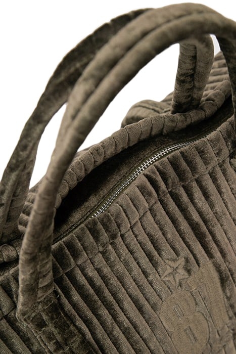 KHAKI OVERSIZED QUILTED VELVET TOTE BAG 6