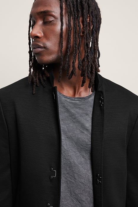 SLIM FIT CONVERTIBLE NOTCH LAPEL HOOK AN BLACK 2