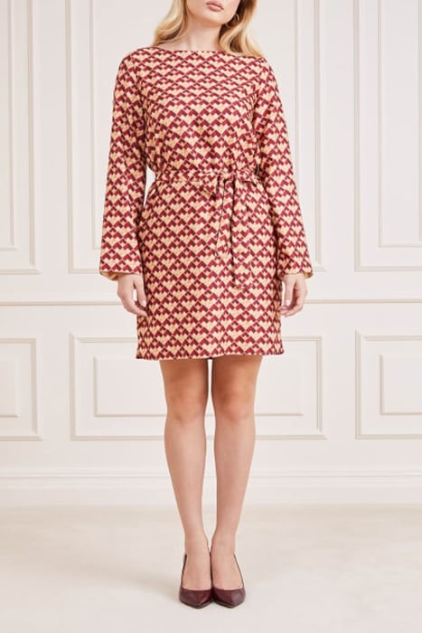 GEOMETRIC LOGO BOXY GEOMETRIC LOGO BURGU 3