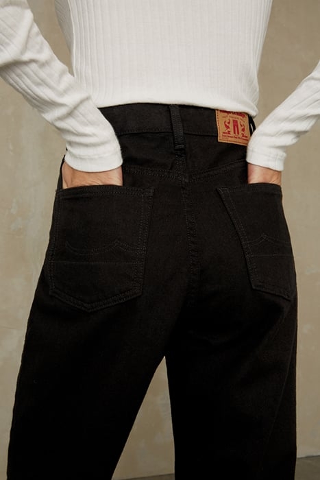 LIORA CROPPED HOLO RECYCLED STAY BLACK 5