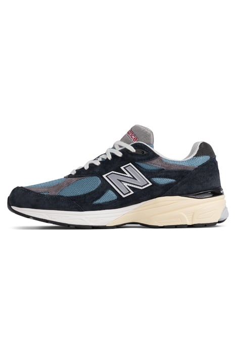 M990TE3 SNEAKERS IN NAVY 6