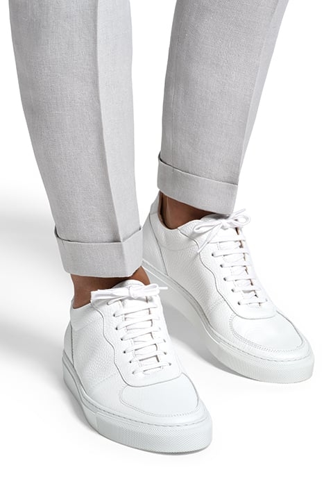 WHITE SNEAKER 2