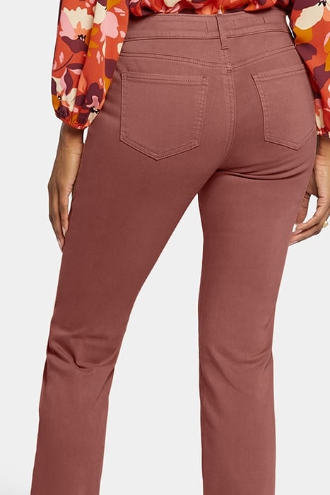 MARILYN STRAIGHT GINGER 4