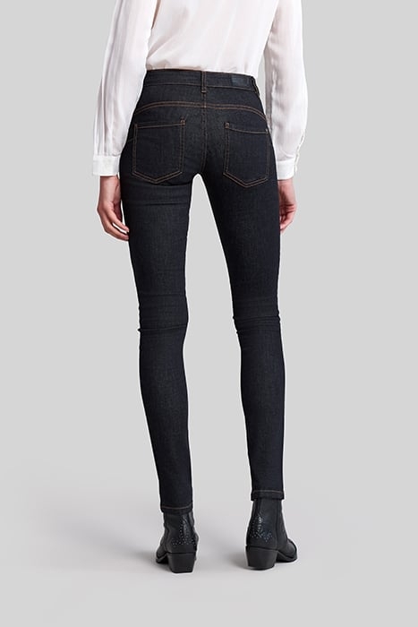 BLACK LOW WAIST SLIM JEANS 2