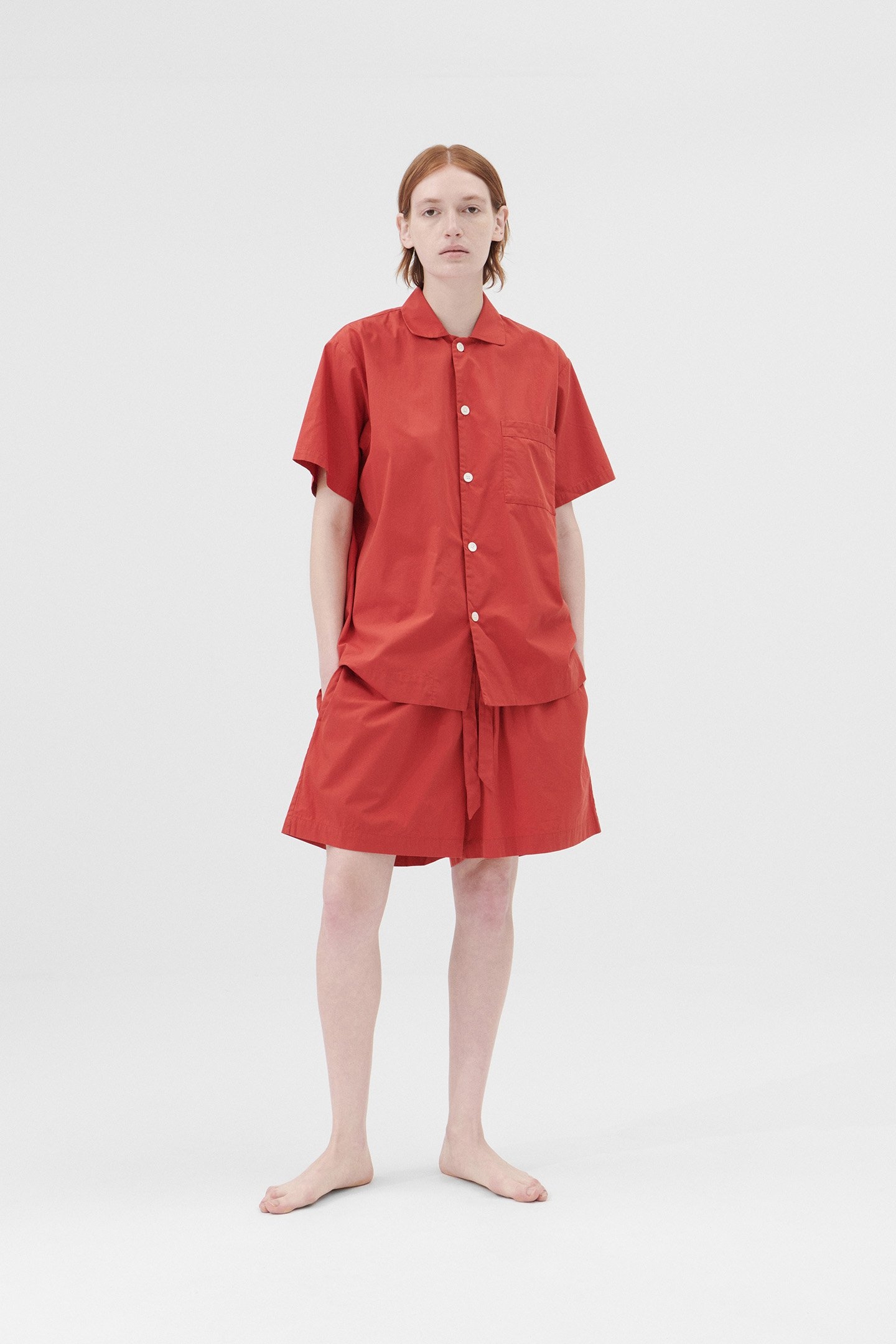 UNISEX POPLIN, SHORT SLEEVE SHIRT RED 1