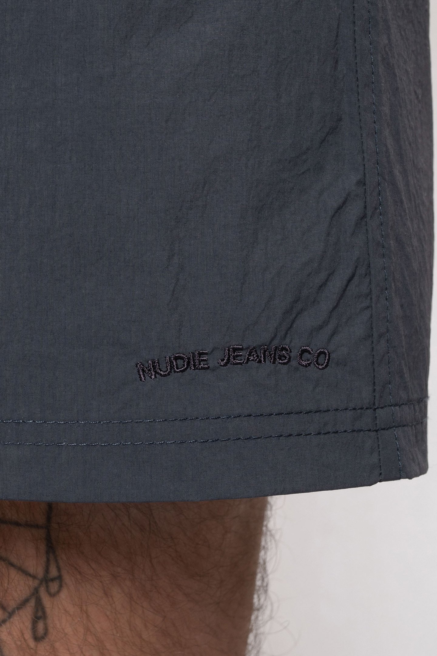 SWIM TRUNKS SOLID NAVY 6