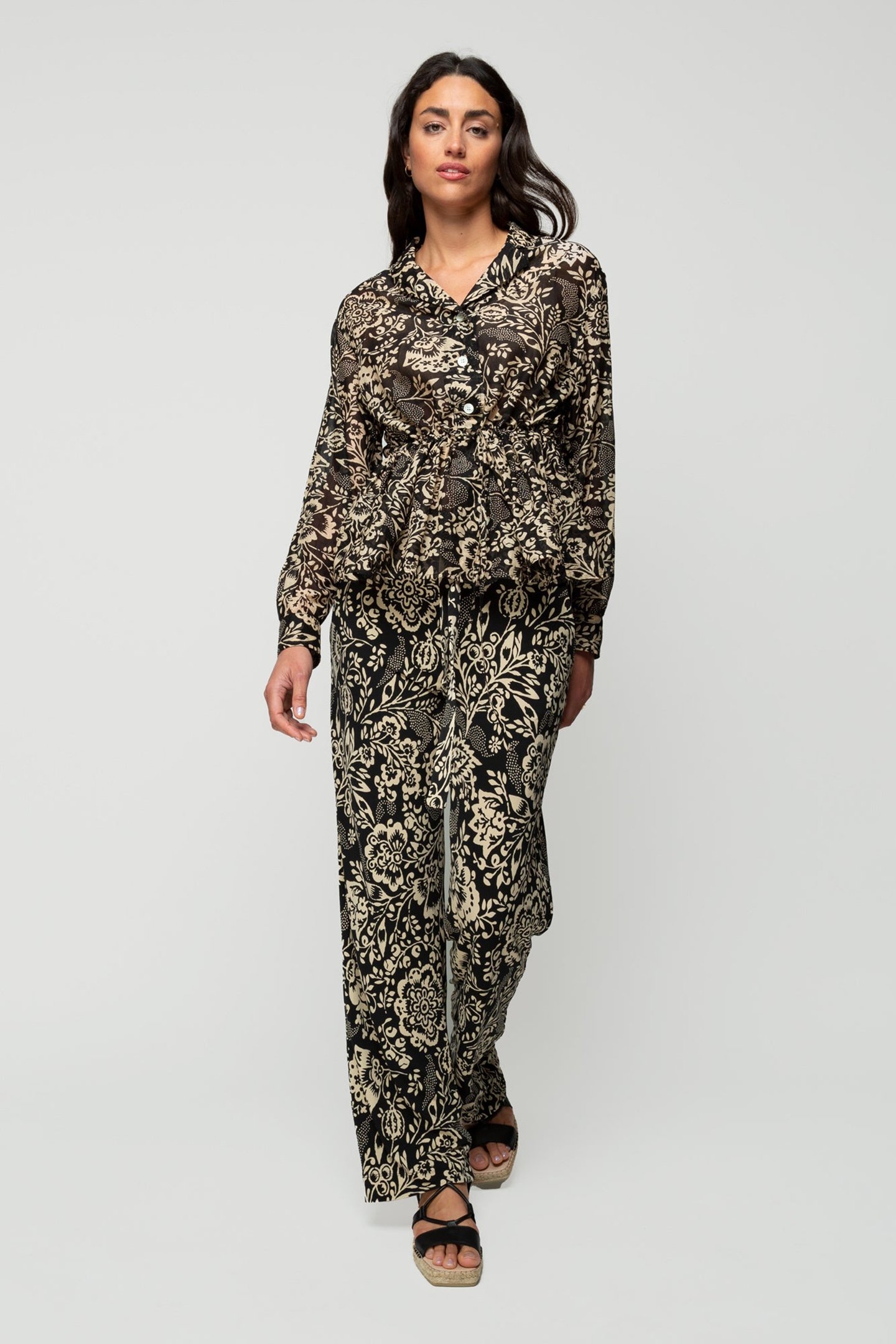 BLOUSE FLORAL GATHERED LINEN ANTIQUE/BLACK 4