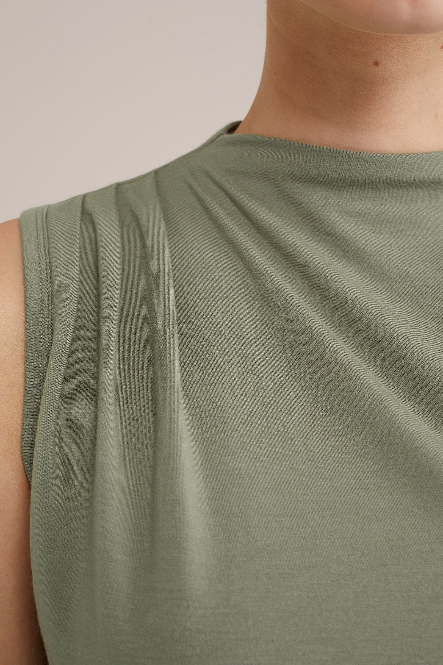 SINGLET LIGHT GREEN 5