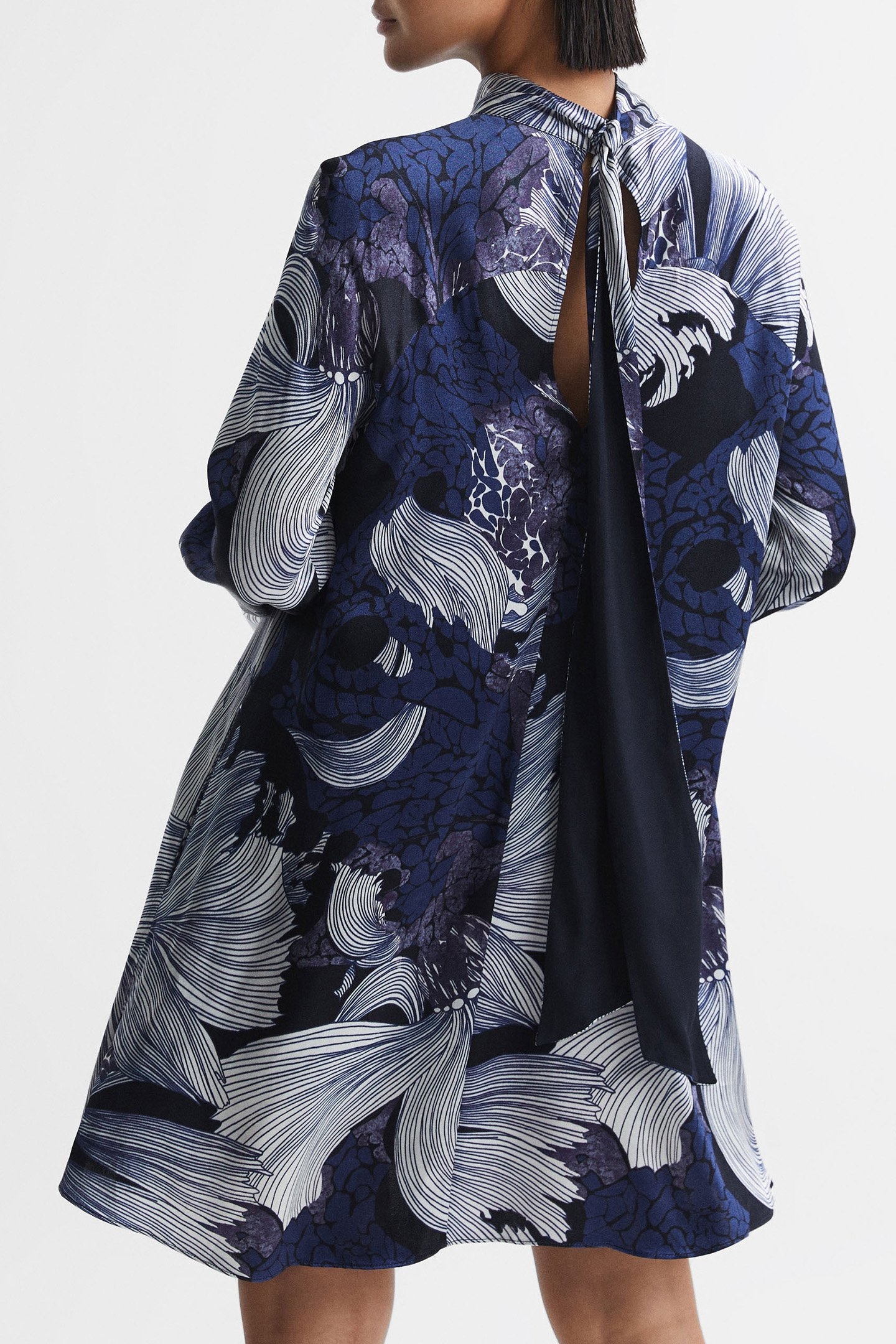 LARGE SCALE FLORAL PRINT DRESS BLUE/WHITE 2