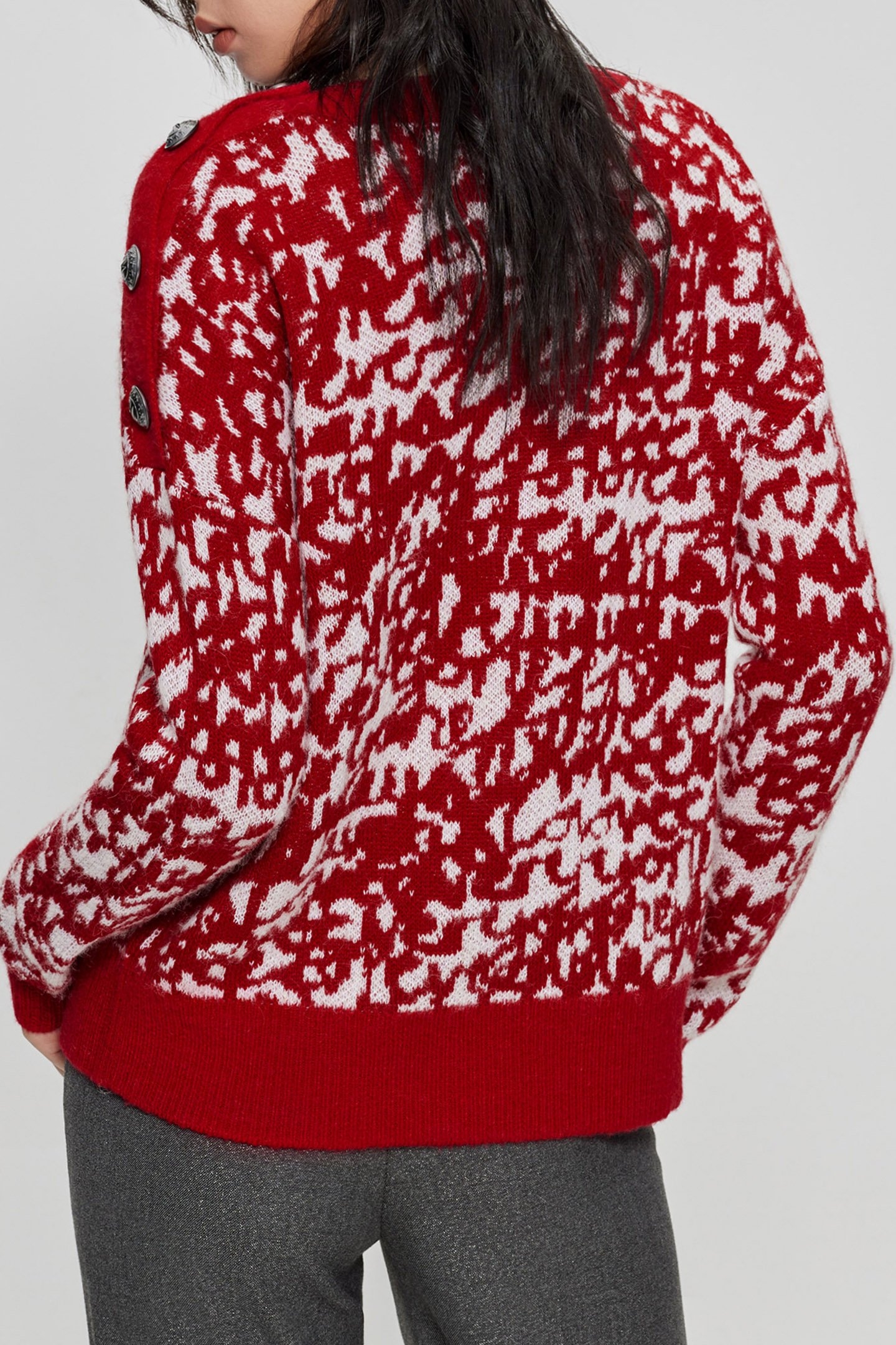 RED JACQUARD KNIT SWEATER WITH TAG MOTIF 2