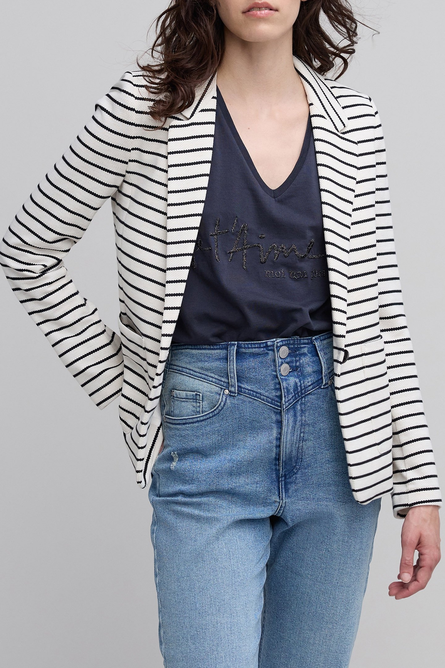 ECRU AND BLACK STRIPED SUIT JACKET 5