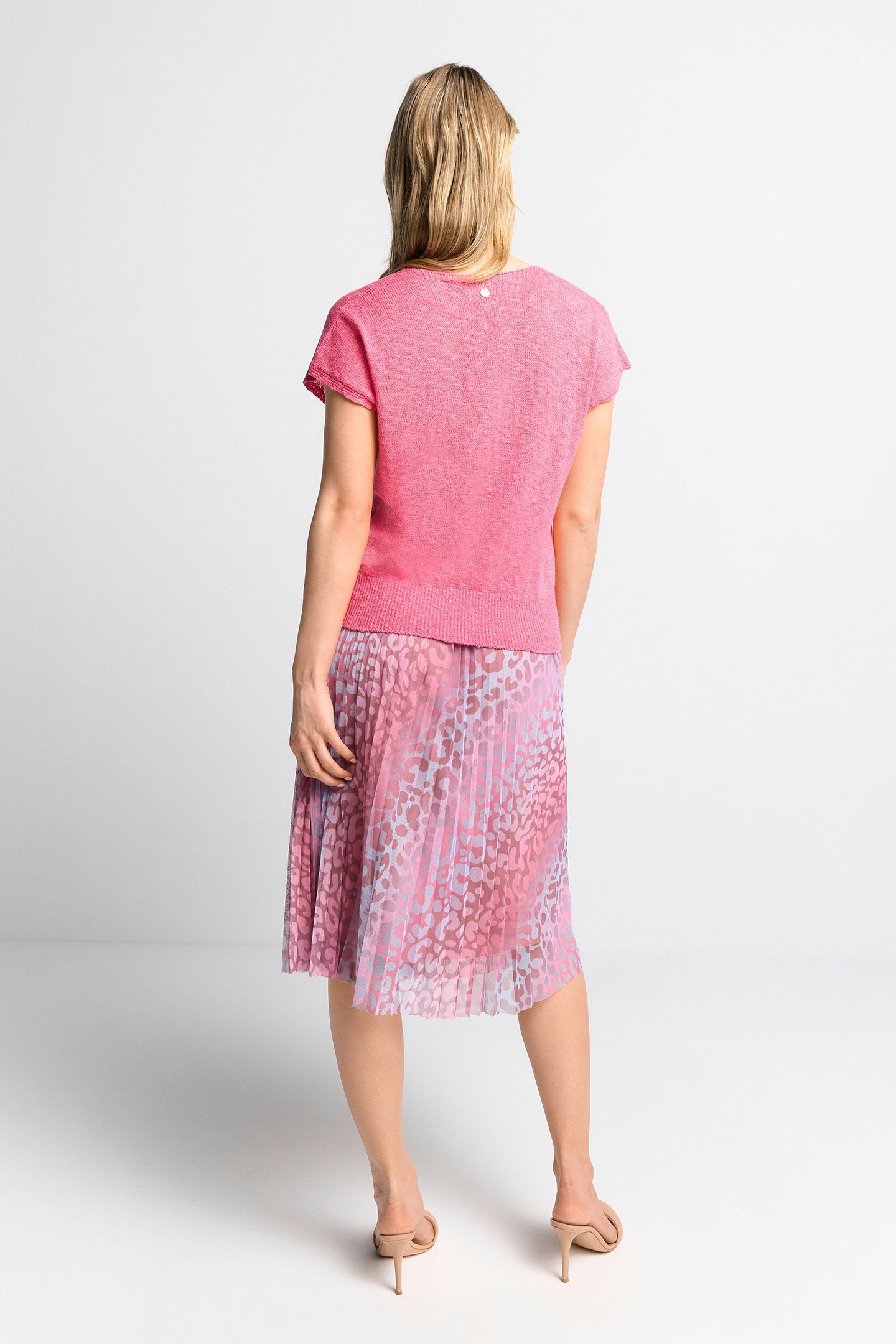 V-NECK SLEEVELESS SORBET PINK 3