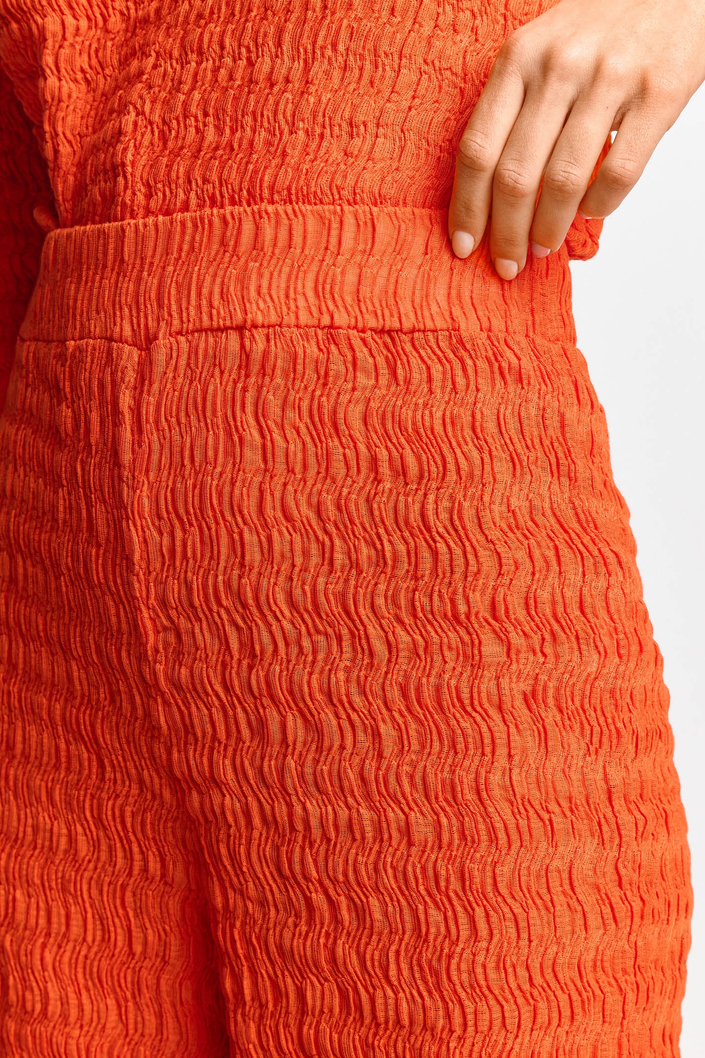 CRINKLED STRAIGHT LEG PANTS CHERRY TOMATO 4