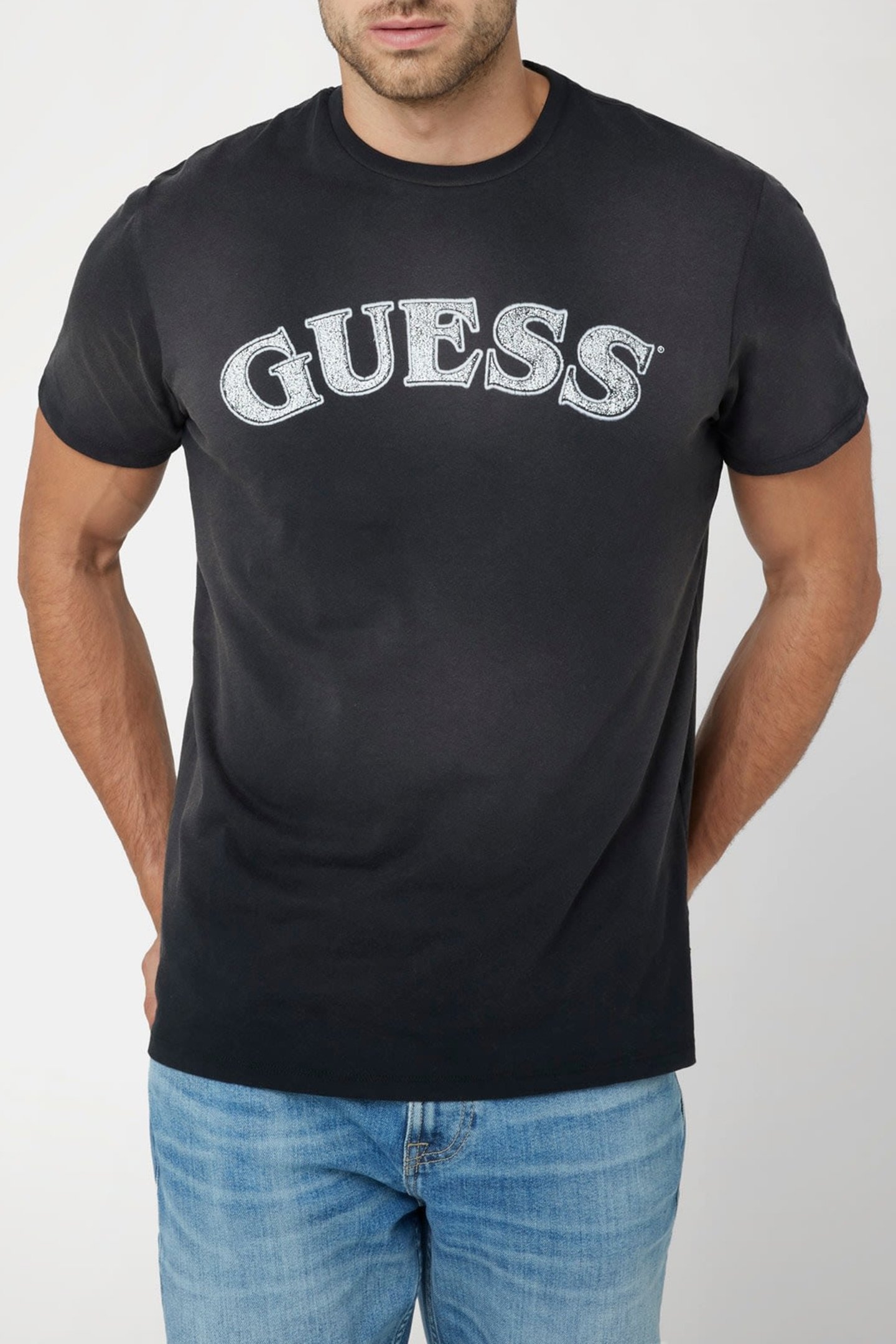 GUESS ECO SS BSC GES ARCHED LO JET BLACK MULTI 1