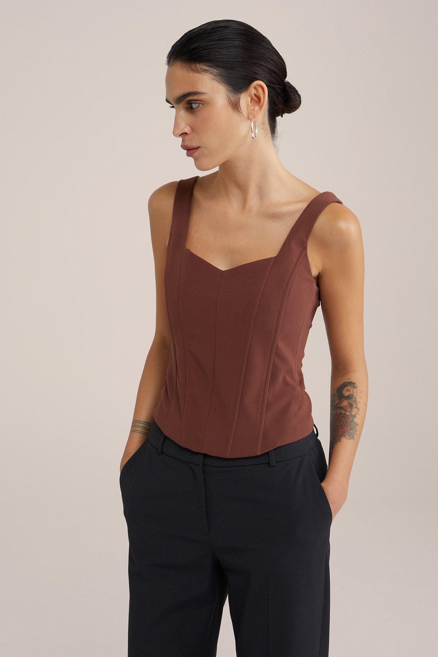 T-SHIRT RUST BROWN 1