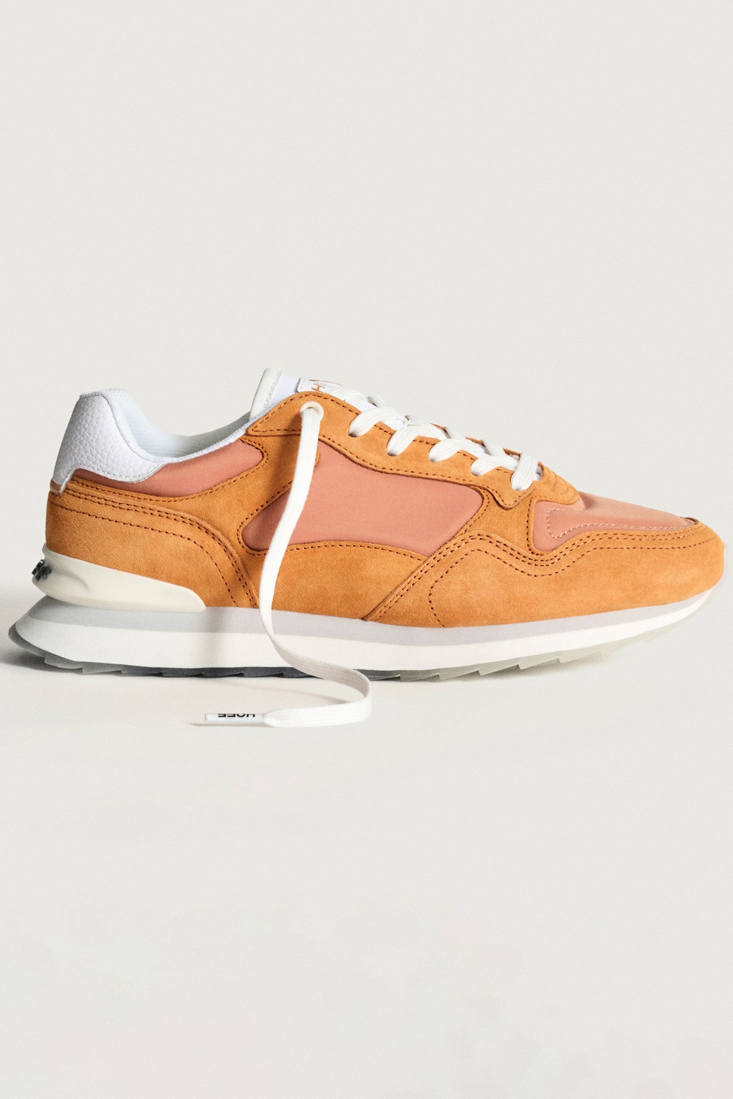 SNEAKERS ORANGE 1