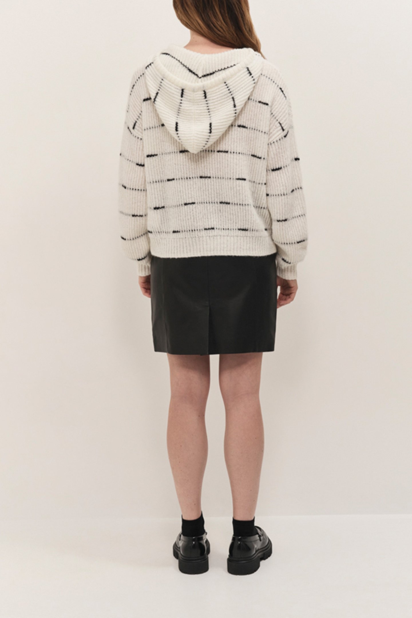 TWILL - IVORY KNITTED HOODIE WITH BLACK STRIPES 3