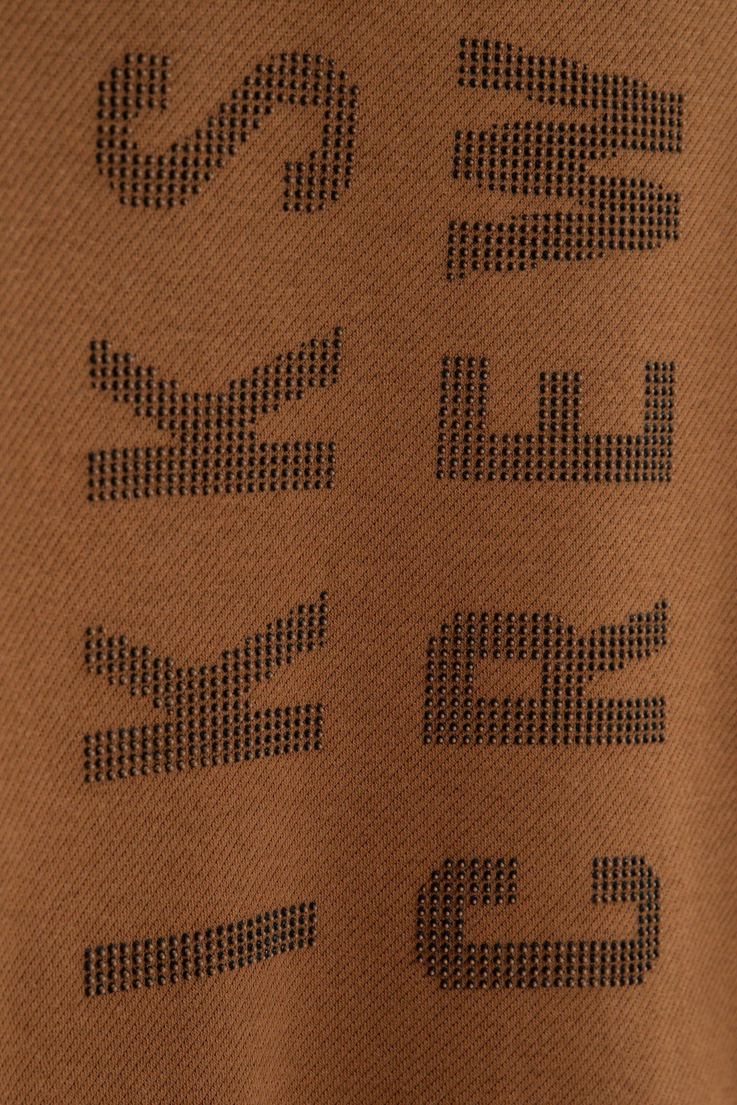 CAMEL CARDIGAN WITH GUM MESSAGE AND BOY'S BACK PICOTS 7