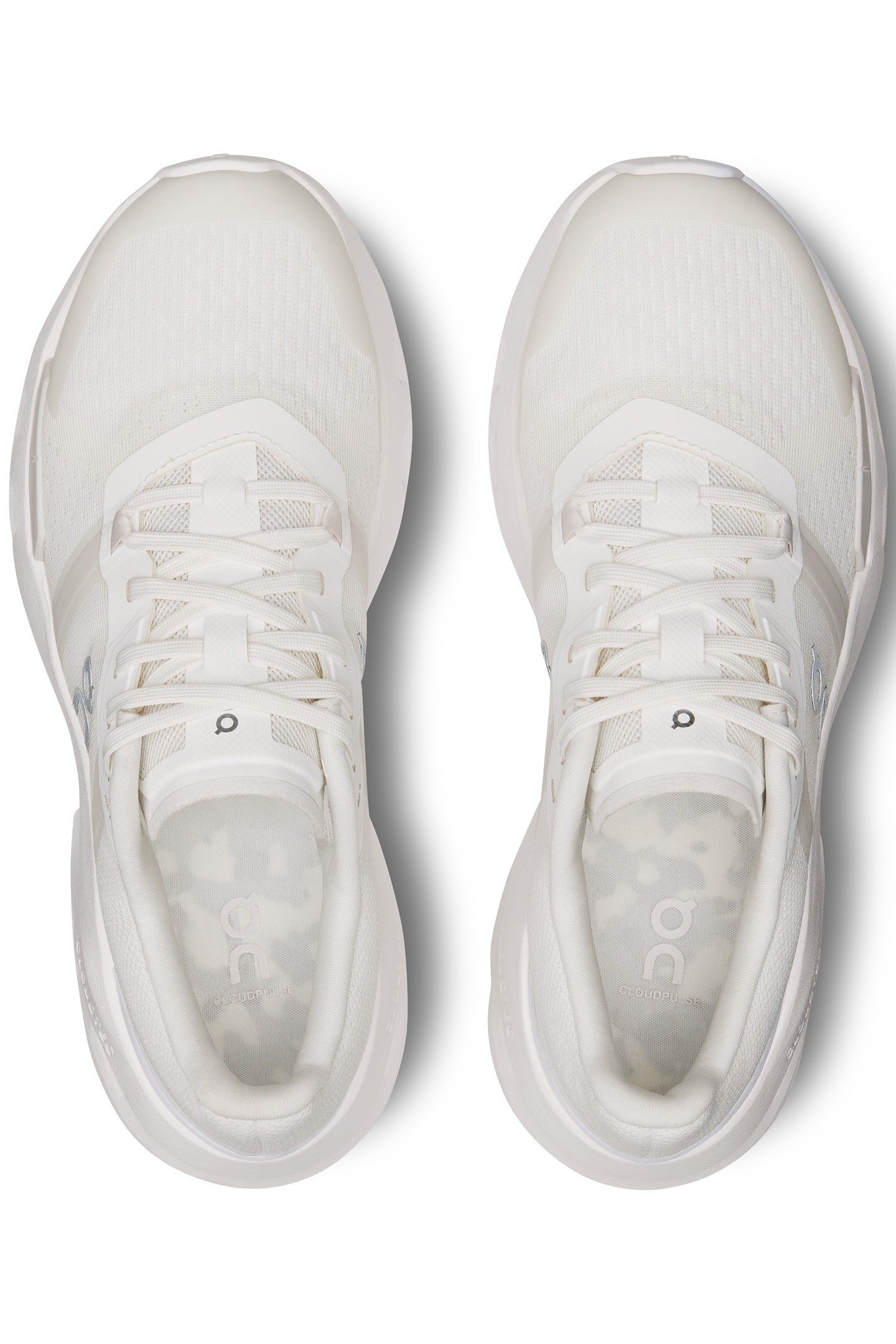 CLOUDPULSE 1 UNDYED FROST 3