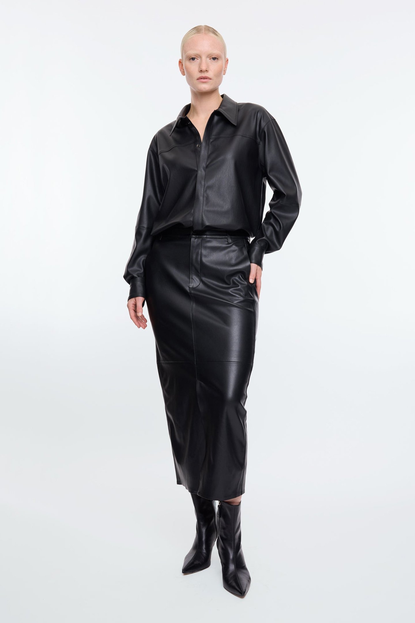 FAUX LEATHER TUBE SKIRT BLACK 2