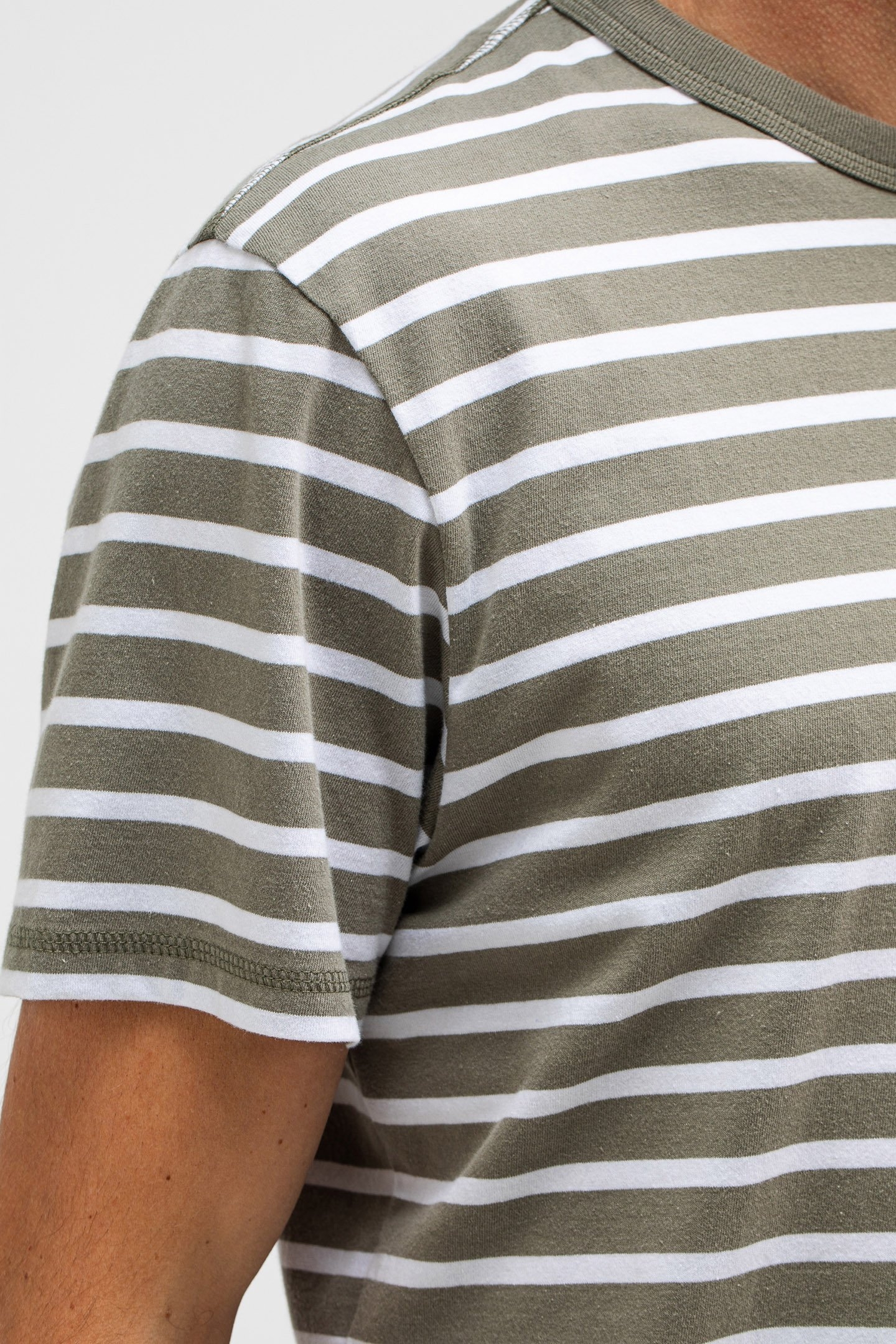 CLASSIC STRIPE TEE GRANITE GREEN 6