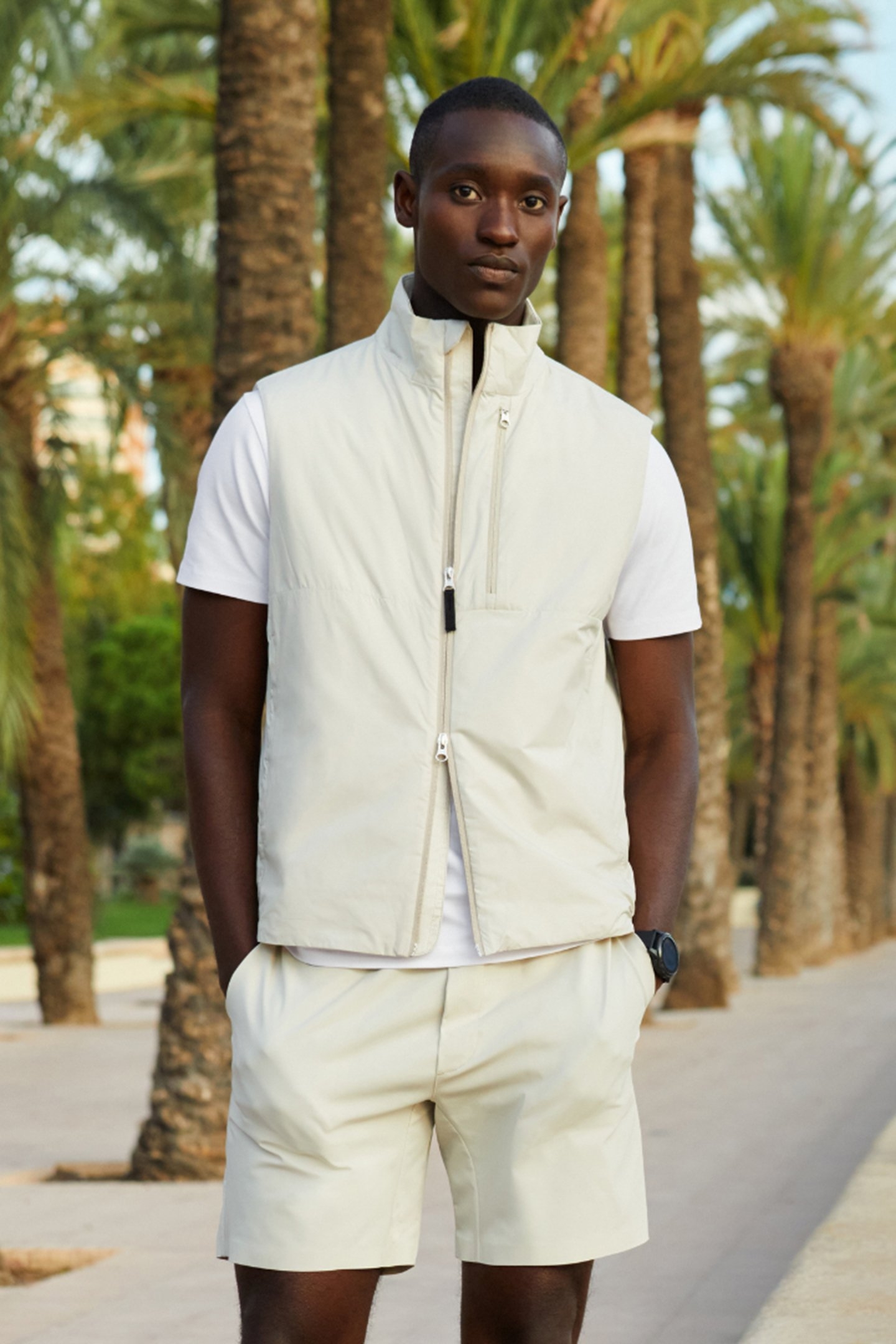 TAYLOR | TECH STRETCH VEST WHITE SAND 3