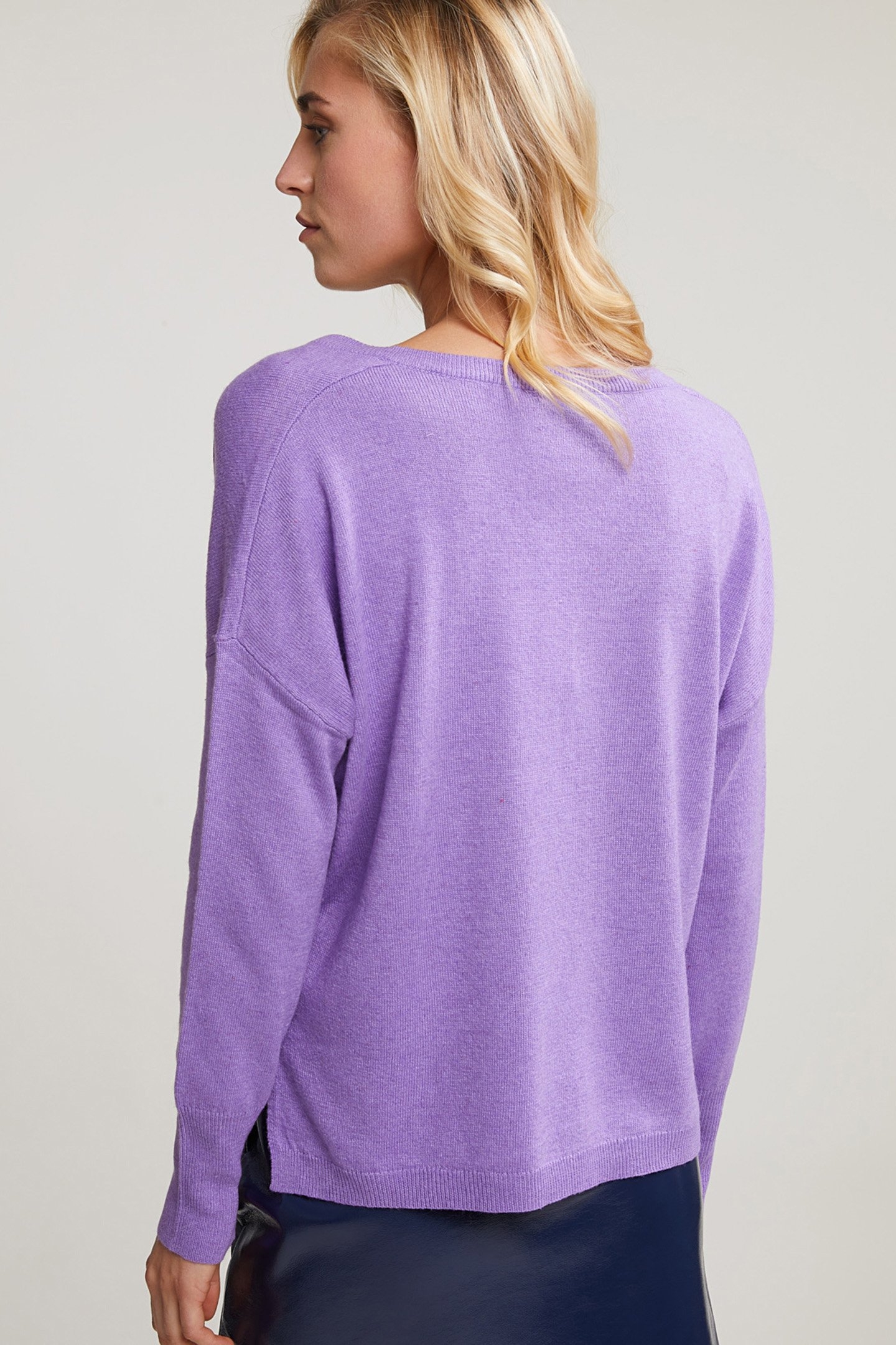 PURPLE BASIC V-NECK SWEATER LONG SLEEVES 2