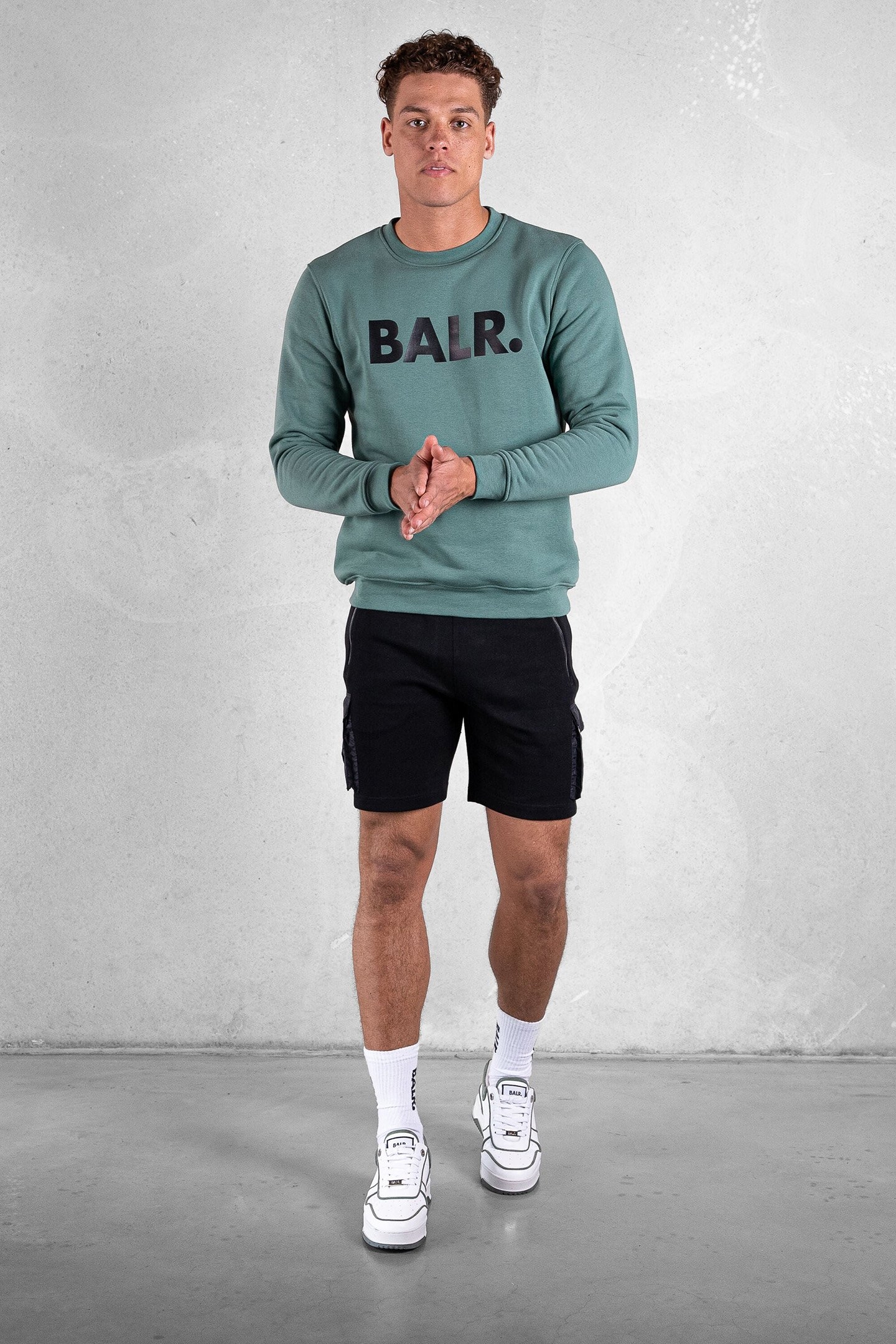 BRAND STRAIGHT CREWNECK DARK FOREST/JET BLACK 3