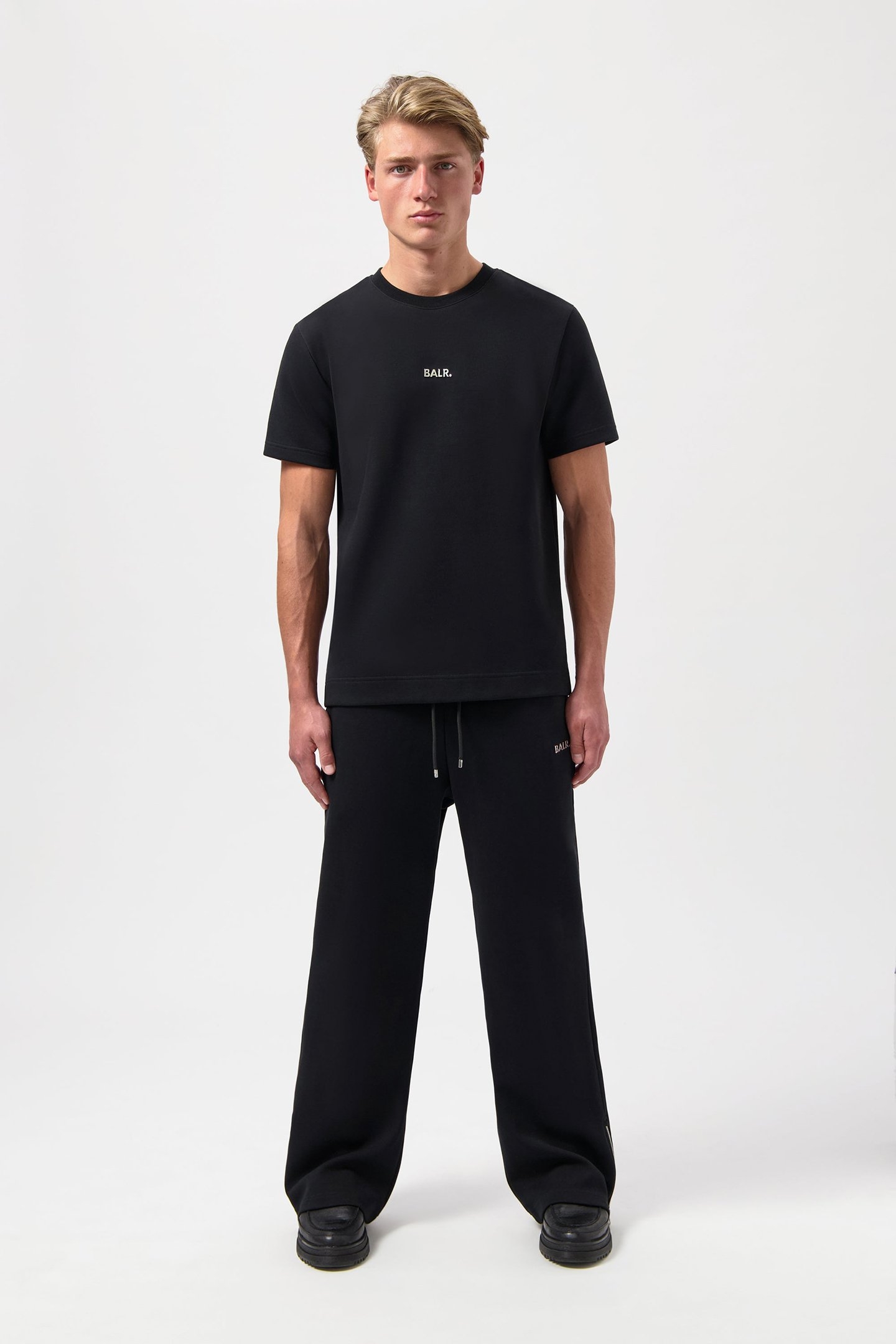 Q-SERIES REGULAR FIT T-SHIRT JET BLACK 2