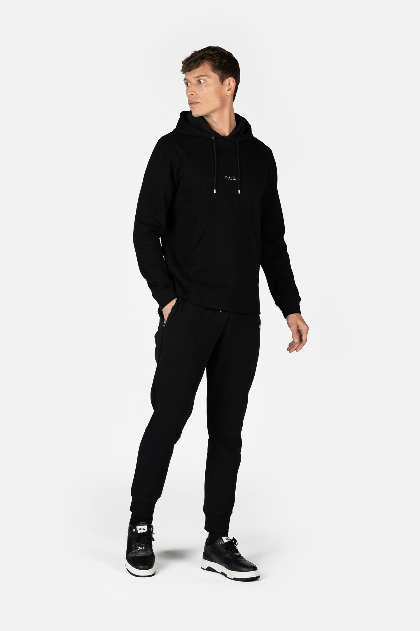 Q-SERIES REGULAR FIT HOODIE JET BLACK 2