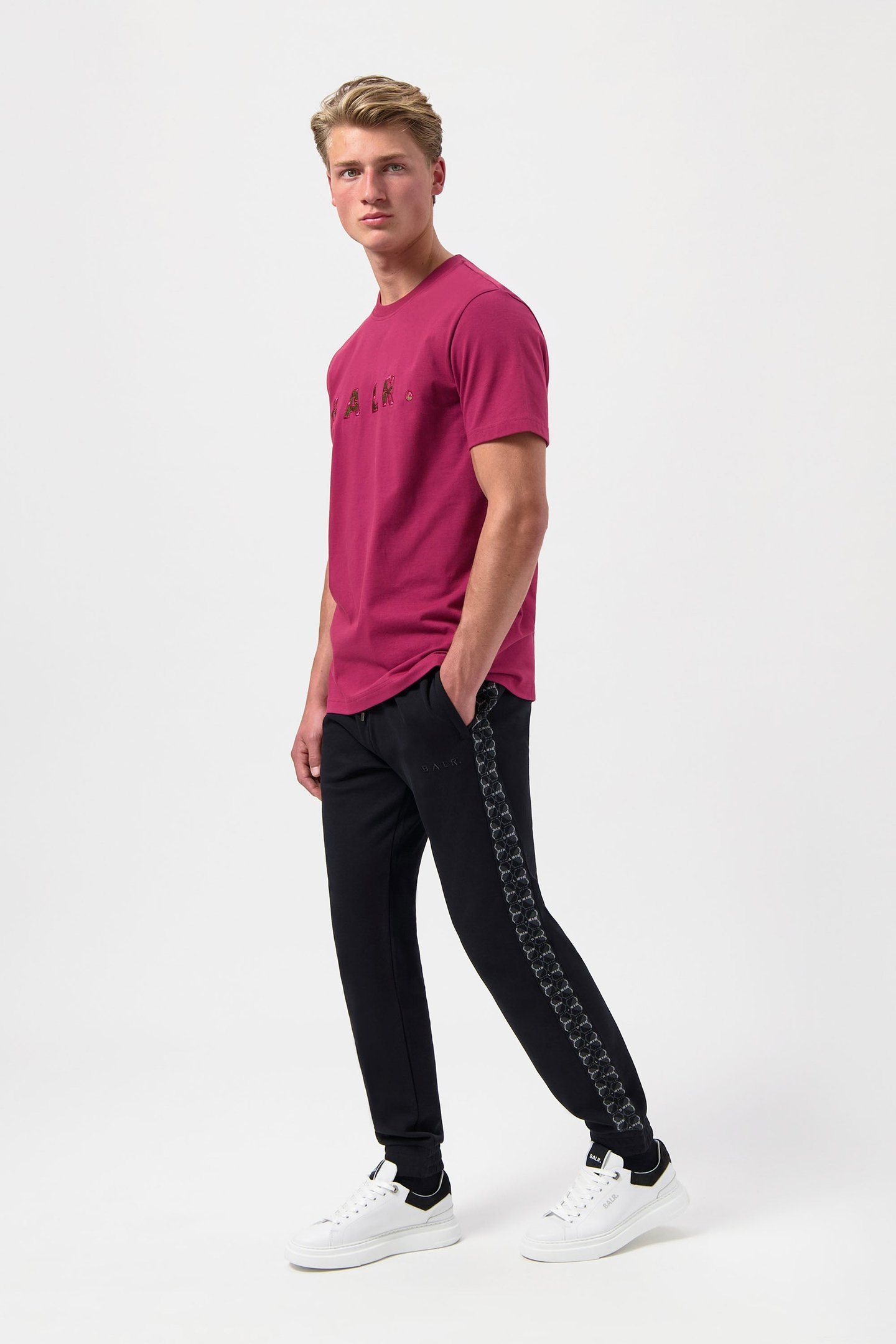 BALR. MONOGRAM EMBRO REGULAR FIT T-SHIRT TIBETIAN RED 5