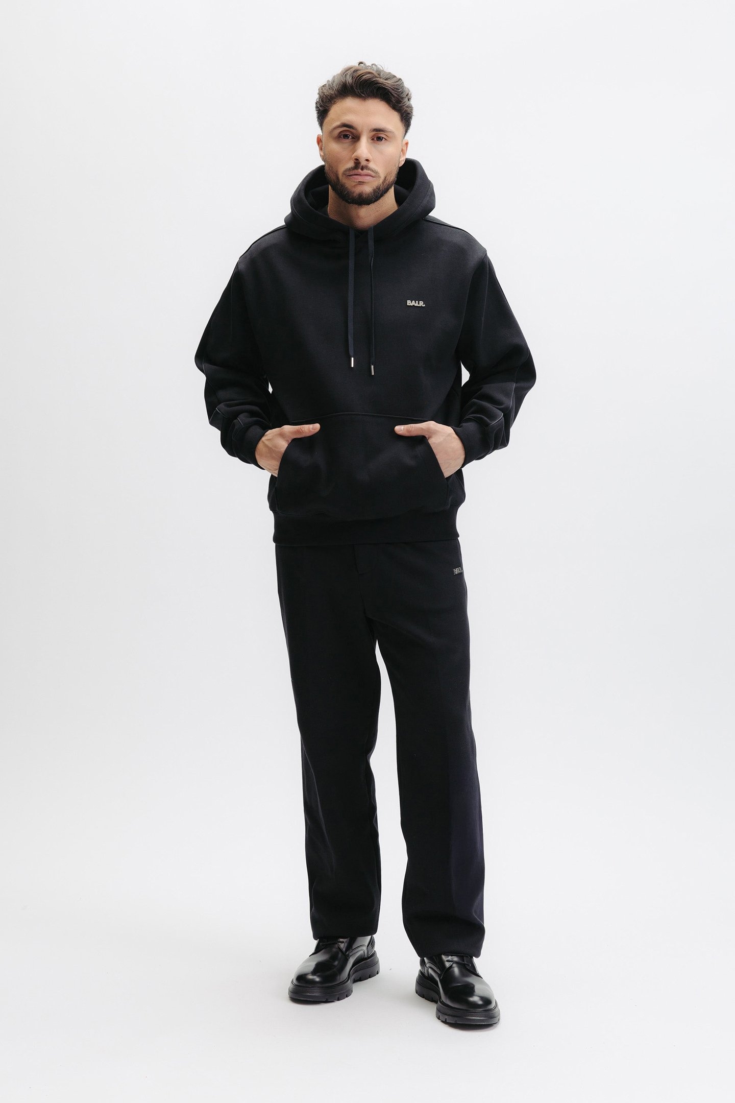 Q SERIES HOODIE JET BLACK 3