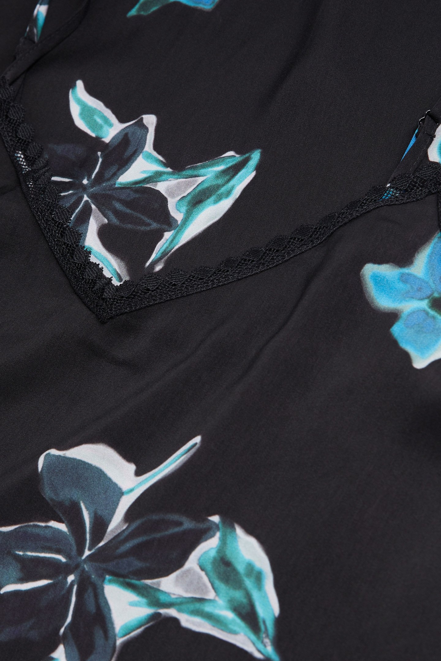 LONG SLEEVELESS DRESS BLACK BLUE 7