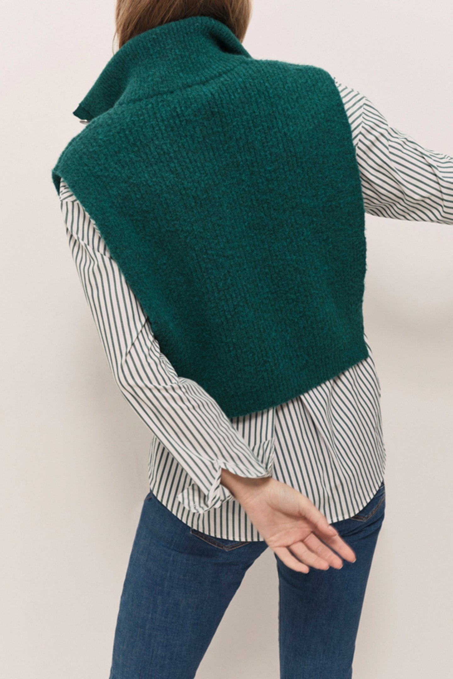 ANGIE - EVERGREEN KNIT TRUCKER COLLAR 2