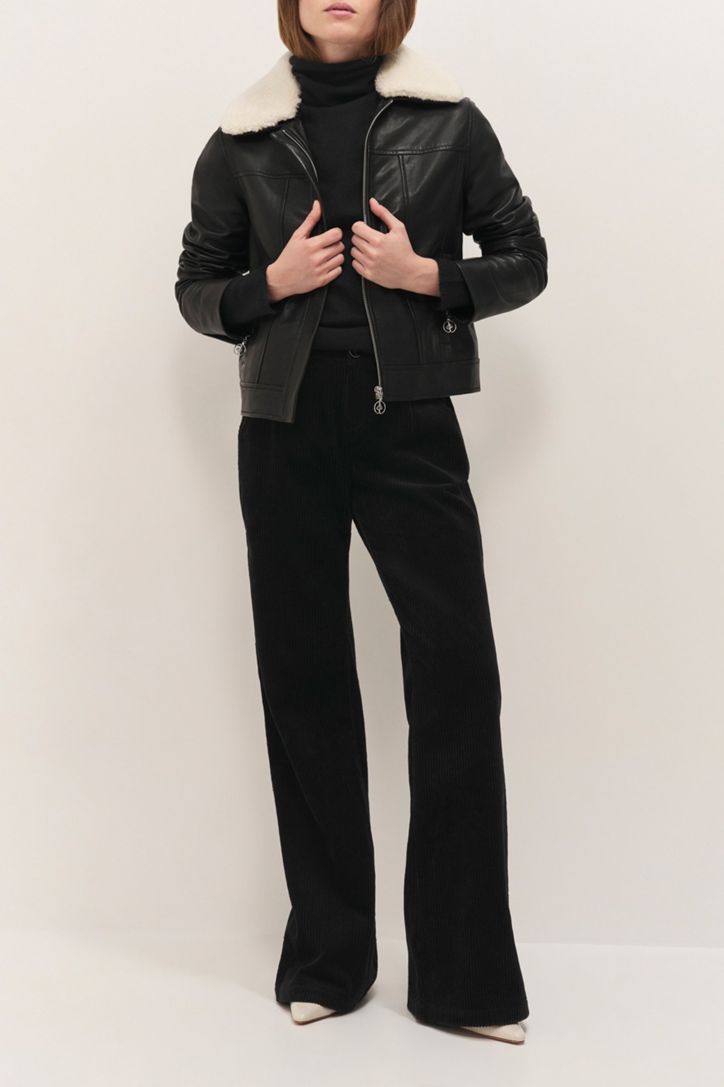POETE - HIGH-WAISTED BLACK CORDUROY STRAIGHT-LEG PANTS 2