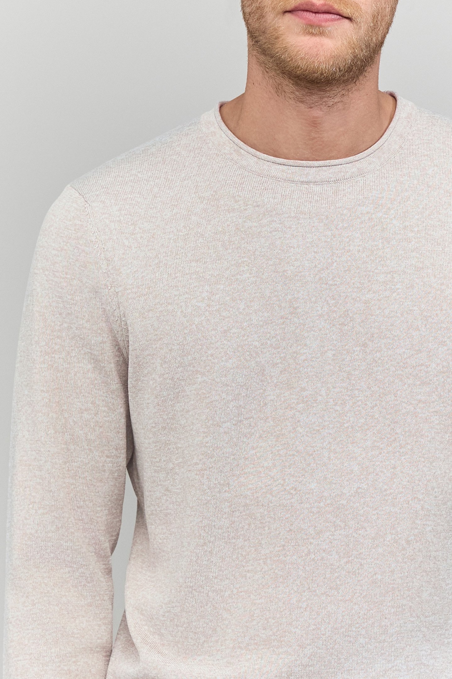 LIGHT BEIGE FINE-KNIT SWEATER 5