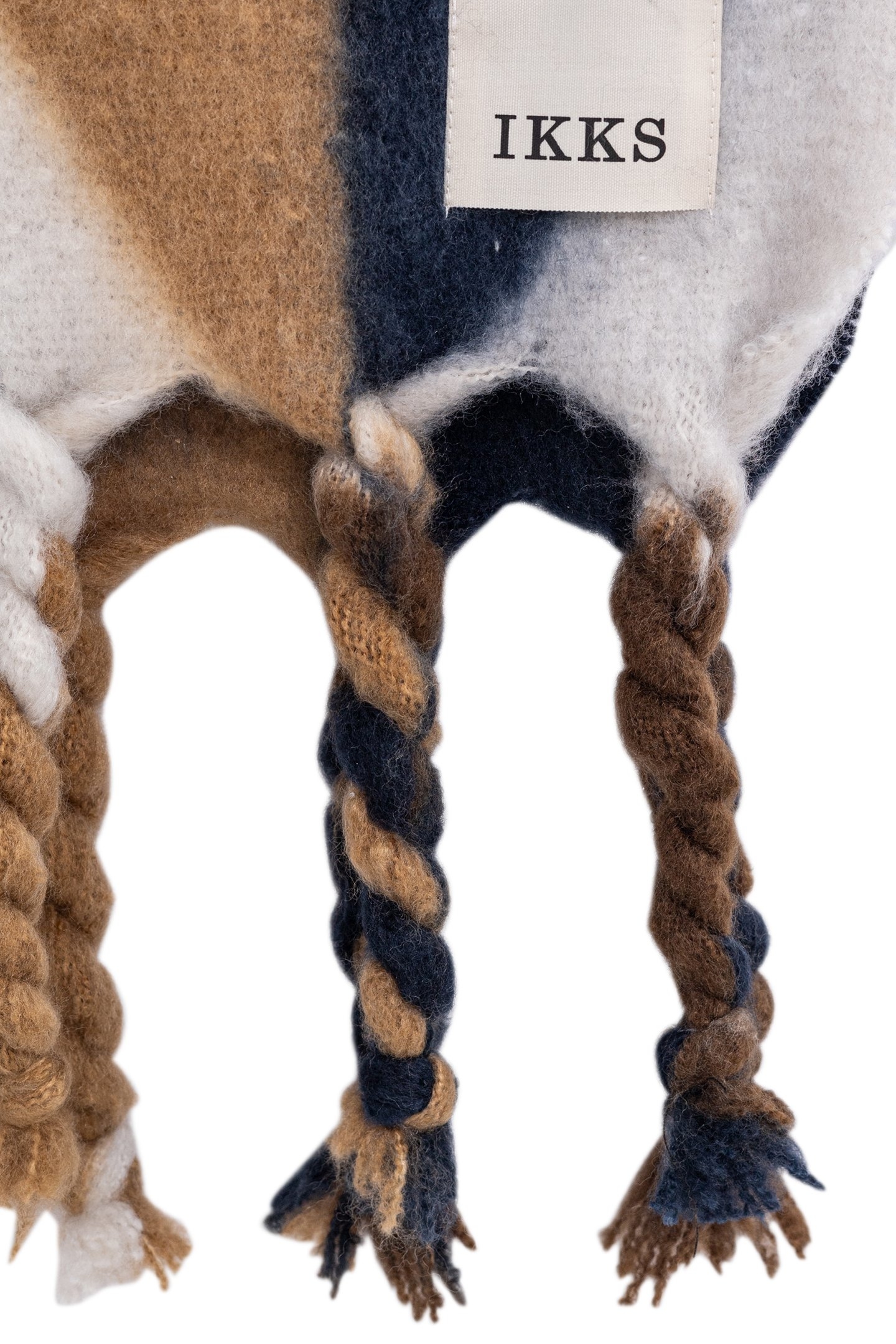 NAVY GRAPHIC SCARF 4