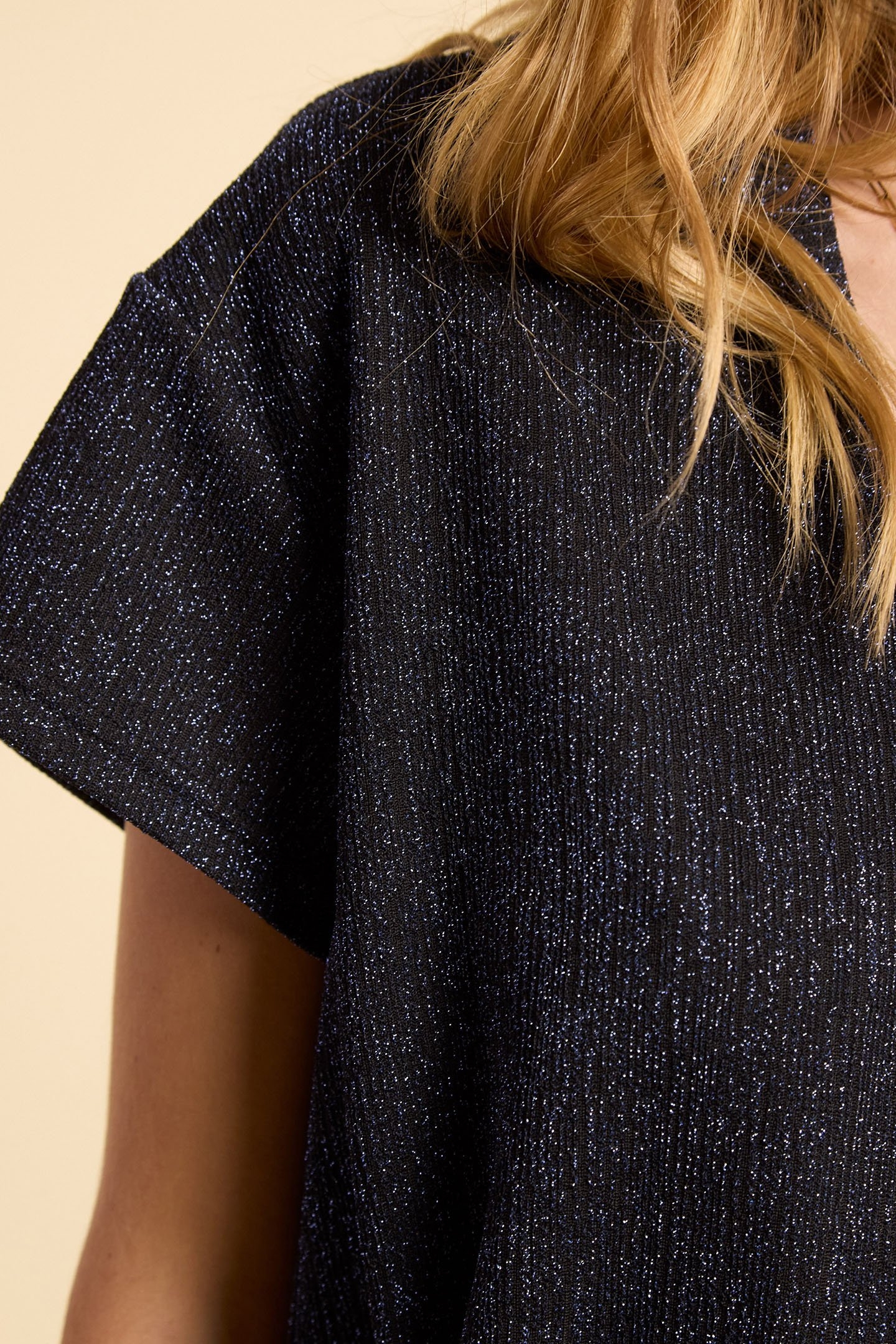 DARK BLUE METALLIC KNIT T-SHIRT 6