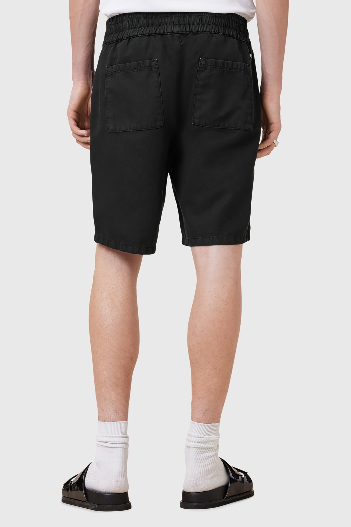 HANBURY SHORT JET BLACK 2