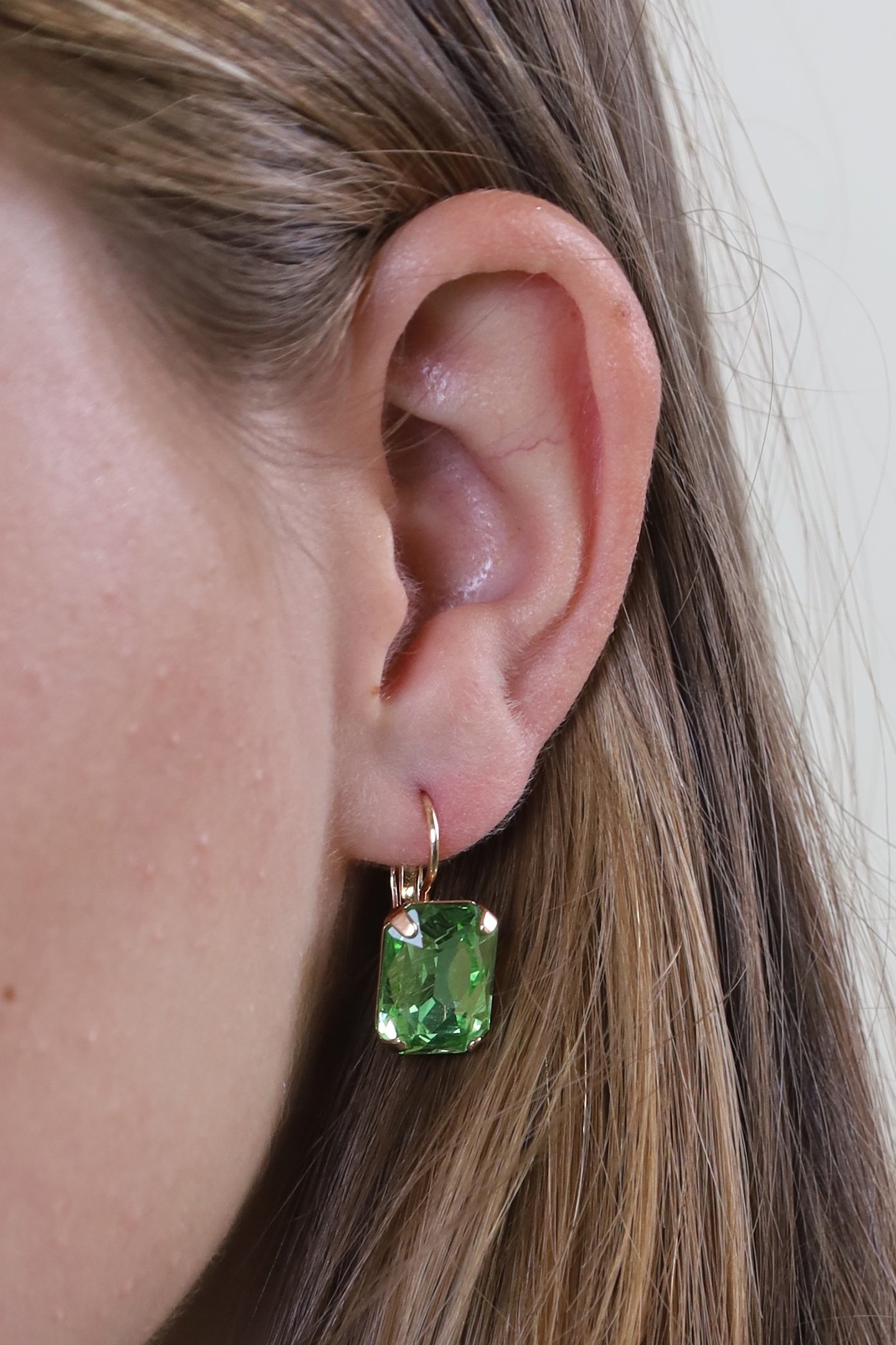 VOGUE ERINITE EARRINGS 2