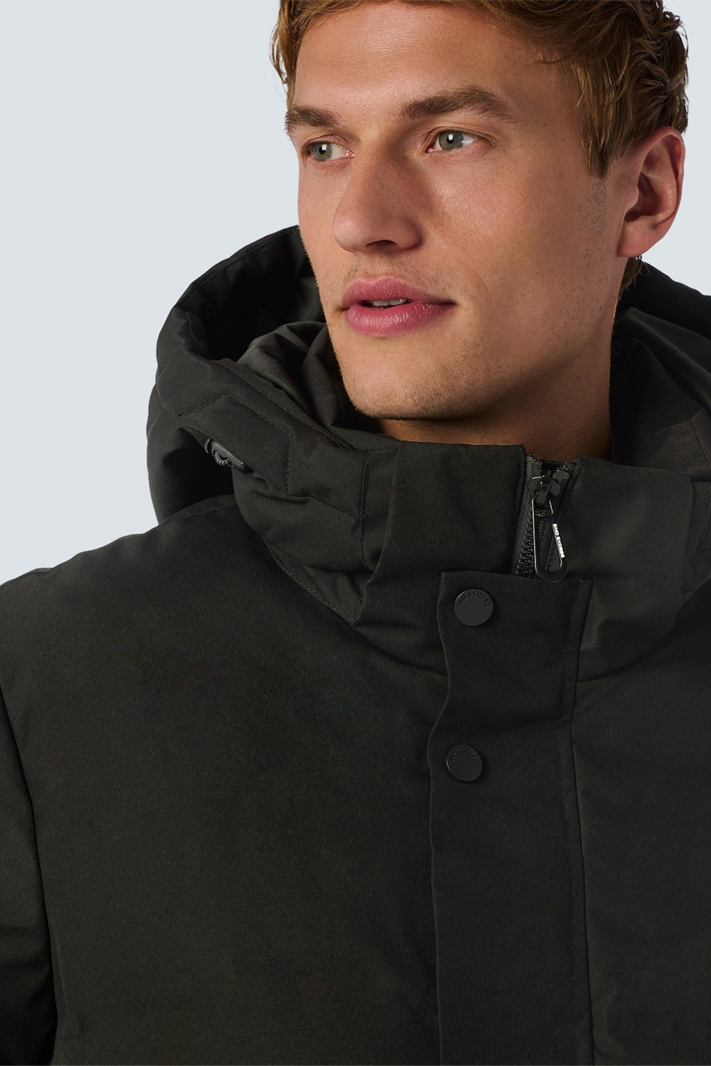 JACKET SHORT FIT SEALED HOODED BLACK 6